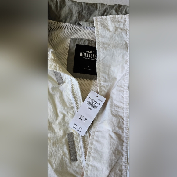 Colorblock Pullover Jacket - Picture 2 of 3